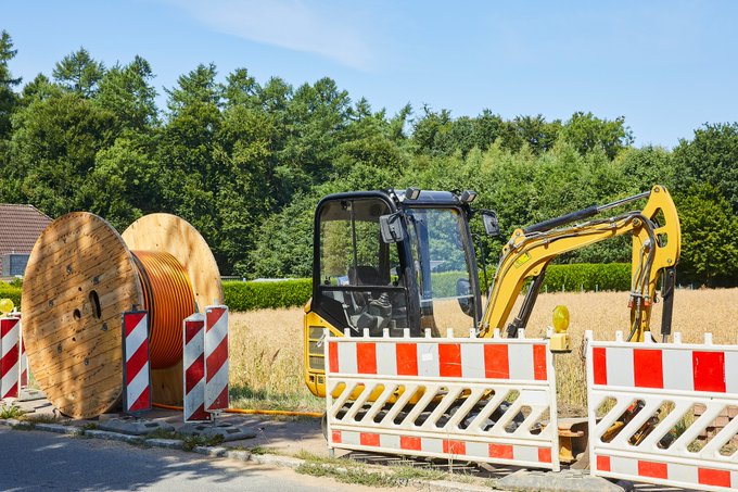 Tractor pull in a construction site